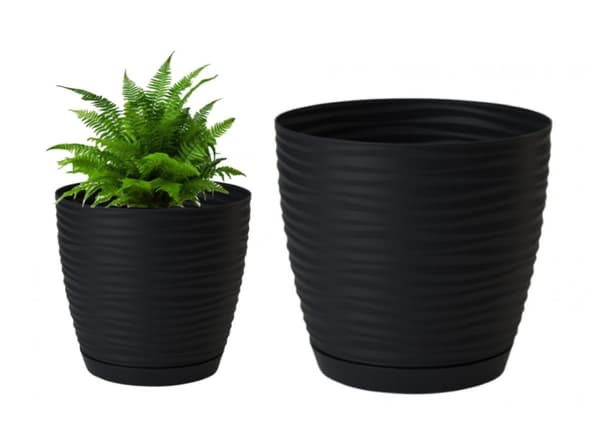 Blomkruka med fat svart 22,5x21cm plast