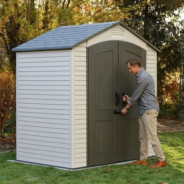 Trädgårdsskjul - Lifetime - 2,13 x 1,37 m - PVC - Rostfritt stål - Halkfri golv
