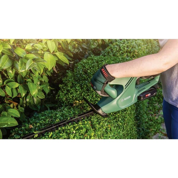 Bosch Home and Garden EASYHEDGECUT 18-45 Häcksax inkl. batteri, inklusive laddningsstation 18 V Li-Ion