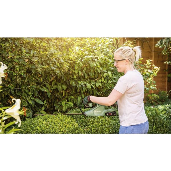Bosch Home and Garden EasyHedgeCut 18-45 BT Batteri Häcksax exkl. batteri 18 V