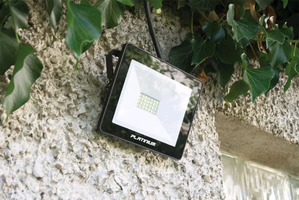 Energibesparende LED-spotlight