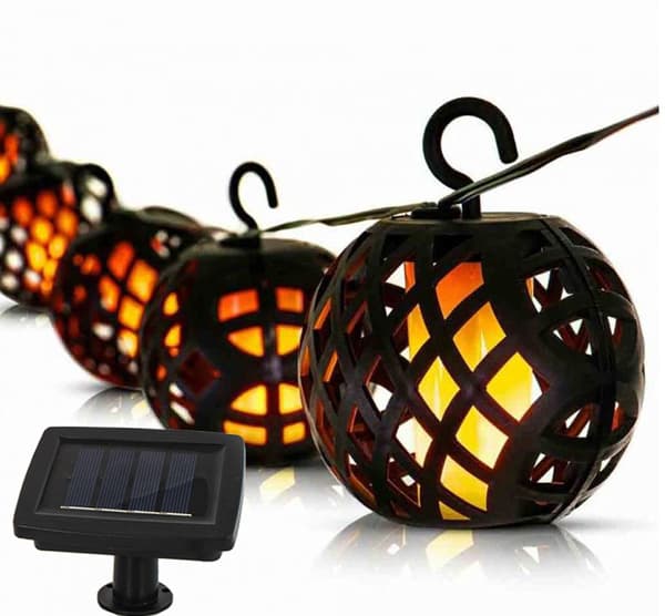 Solcellsdriven LED-slinga med 6 lyktor