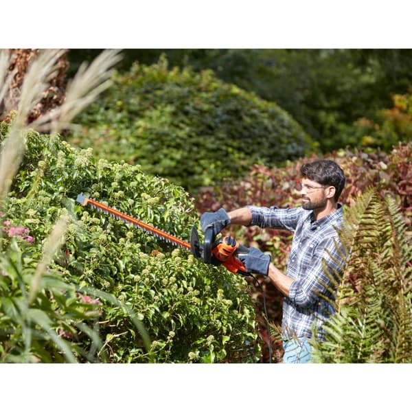 BLACK+DECKER Häcksax 500W 55cm Svärdlängd