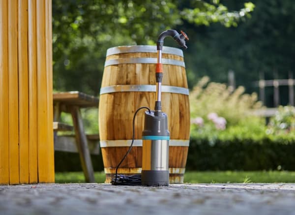GARDENA 4700/3 Inox Automatisk högtryckspump för regnvattentank