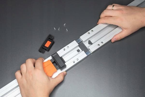MOTIVE Forlænger til klemrække 1250 mm 110115