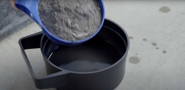 KUBALA Gipsfärgsbehållare av plast 1,5L KUBALA 1514
