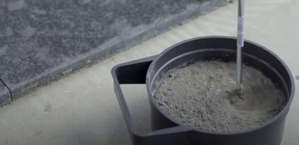 KUBALA Gipsfärgsbehållare av plast 1,5L KUBALA 1514