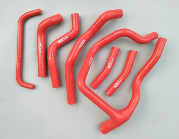 Silicone-radiatorin jäähdytysnesteletku, korkean lämpötilan kestävyys, parannettu jäähdytysuudistus,punainen