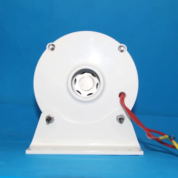 Gearløs Permanent Magnet Generator, 500W Effektudgang, IP55 Beskyttelse,Med kontrol, Med base, 12V
