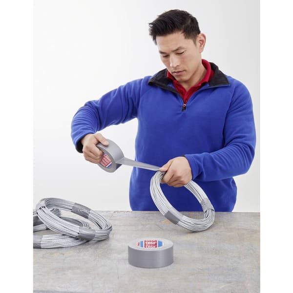 tesa 04610-00000-00 Tygtejp tesa® Professional Silver (L x B) 50 m x 50 mm 1 st