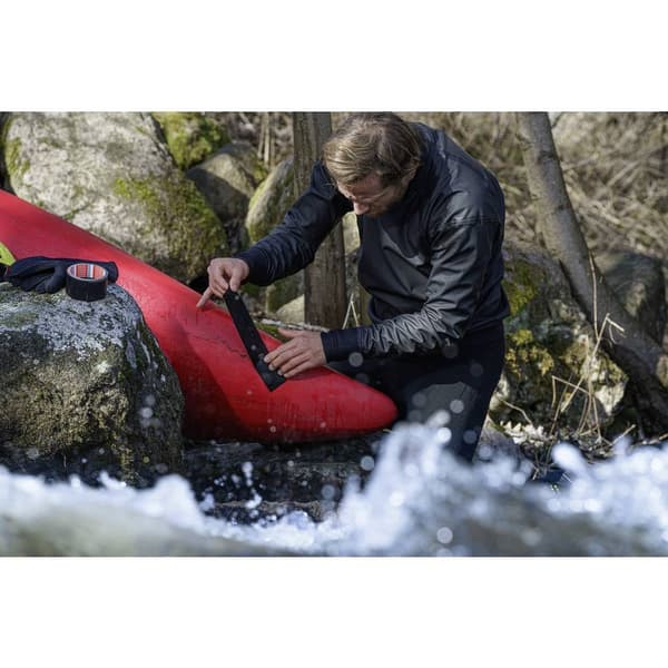 tesa Ultra Power Underwater 56491-00000-00 Repareringstejp Svart (L x B) 1.5 m x 50 mm 1 st