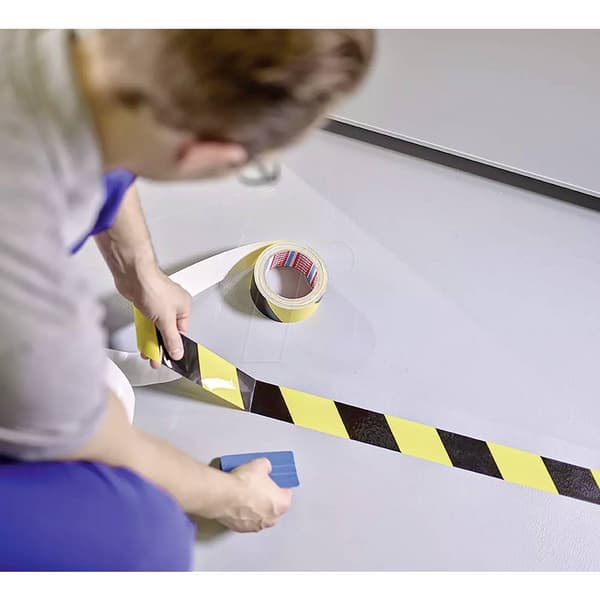 tesa ANTI-SCRATCH 60960-00000-00 Golvmarkeringstejp tesa® Svart (L x B) 20 m x 50 mm 1 st