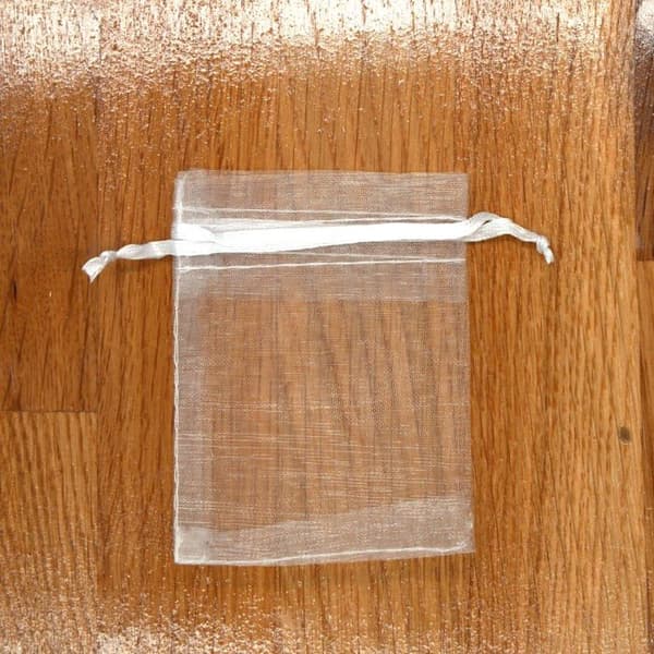 Olilly - 100 organzapåsar - 7 x 9 cm - Vit färg - Perfekt för bröllop, dop, presenter, lavendel, smycken (vit)