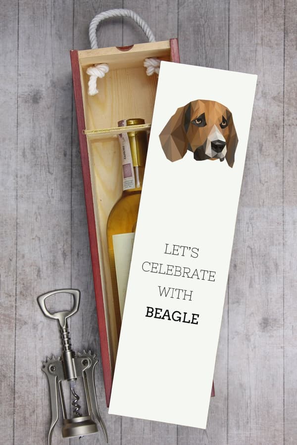 Beagle - geometrinen laatikko, jossa on valokuva ja kirjoitus Art-Dog -viinille