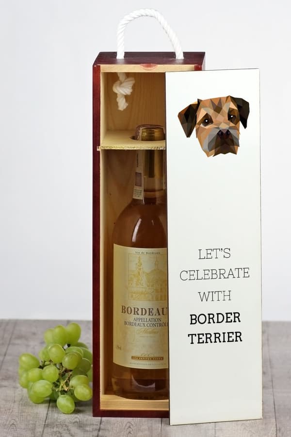 Borderterrieri - geometrinen laatikko, jossa on valokuva ja kirjoitus Art-Dog -viinille