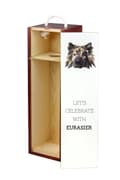 Miniatyrbillede 3 af 6: Eurasier, Eurasian - en geometrisk kasse med et foto og en inskription til Art-Dog vin