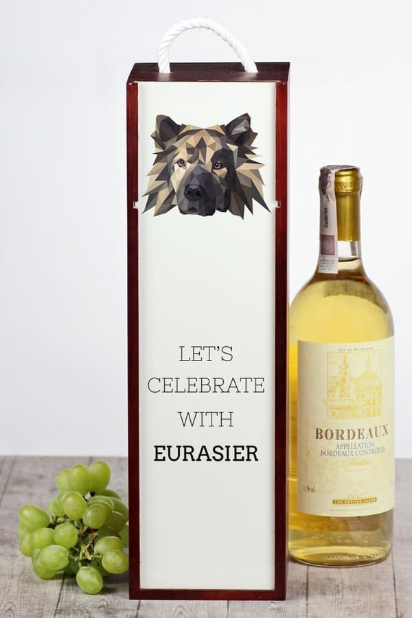 Eurasier, Eurasian - en geometrisk kasse med et foto og en inskription til Art-Dog vin