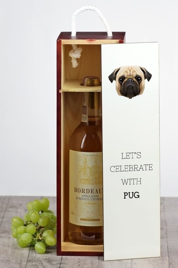 Pug, Pug, Carlin - en geometrisk låda med ett foto och en inskription för Art-Dog vin