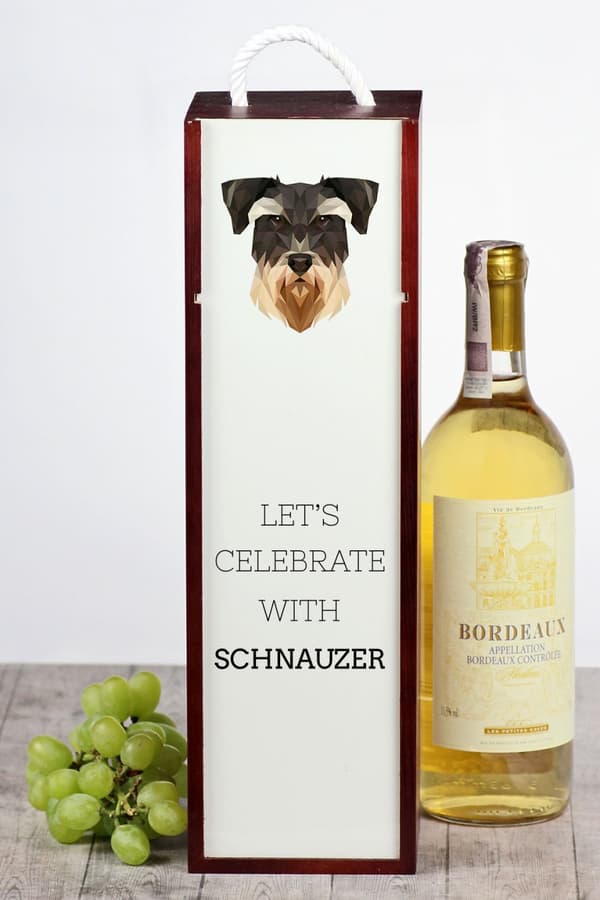 Schnauzer, Schnauzer - en geometrisk æske med et foto og en inskription til Art-Dog vin