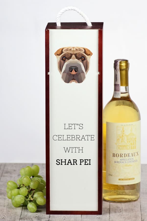 Shar Pei - en geometrisk låda med ett foto och en inskription för Art-Dog-vin