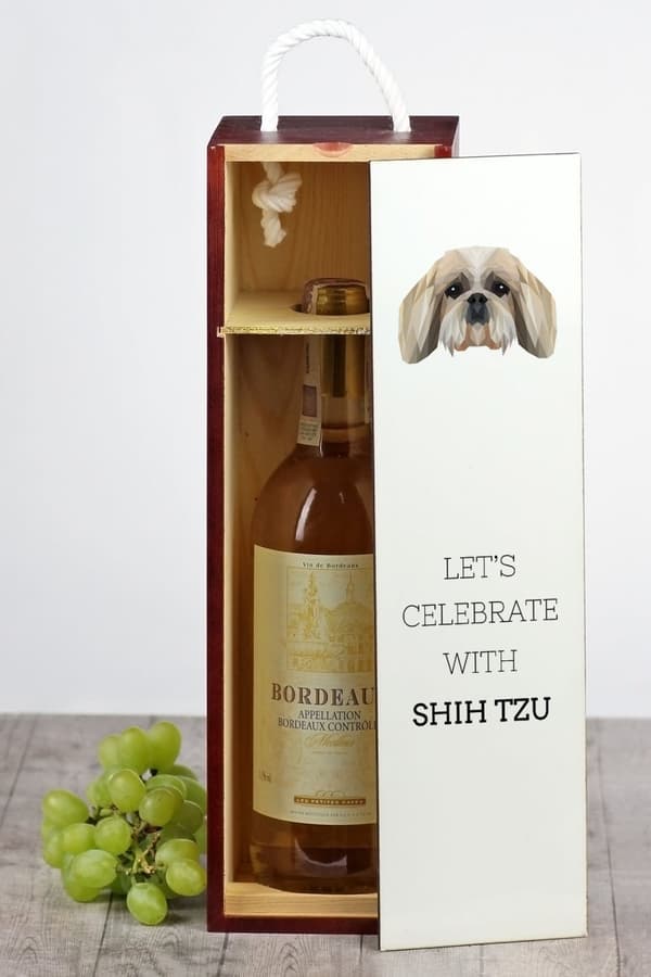 Shih Tzu, Shi tsu, Shi-Tzu, Szi-cu, Szitzu - en geometrisk låda med ett foto och en inskription för vin av Art-Dog