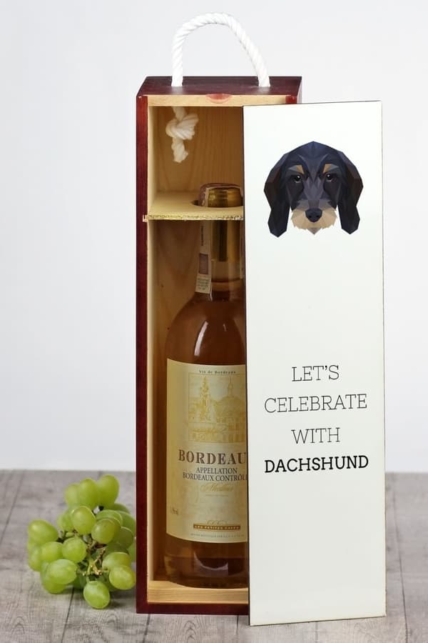 Wirehaired Teckel - geometrisk låda med foto och inskription för vin av Art-Dog