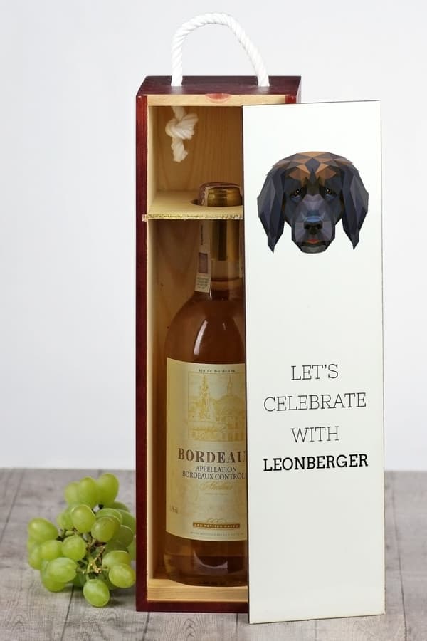 Leonberger - en geometrisk æske med et foto og en inskription til Art-Dog vin