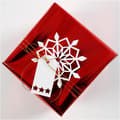 Miniatyrbild 3 av 3: Presentpapper Röd Metallic - 100 meter - Bredd: 50 cm