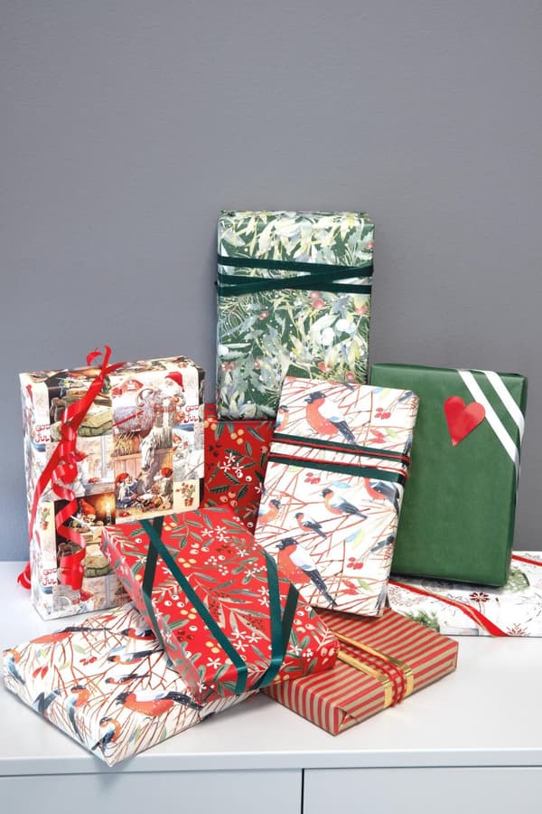 Julpapper 57cmx154m Winter green