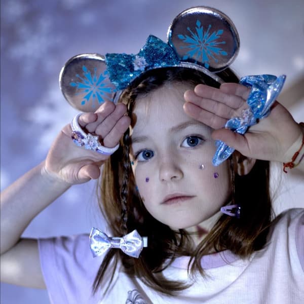 Wednesday-bowen – En stilfull accessoar för alla fans!