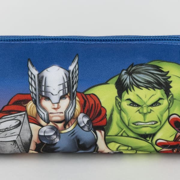 Avengers Team pennfodral 20 cm