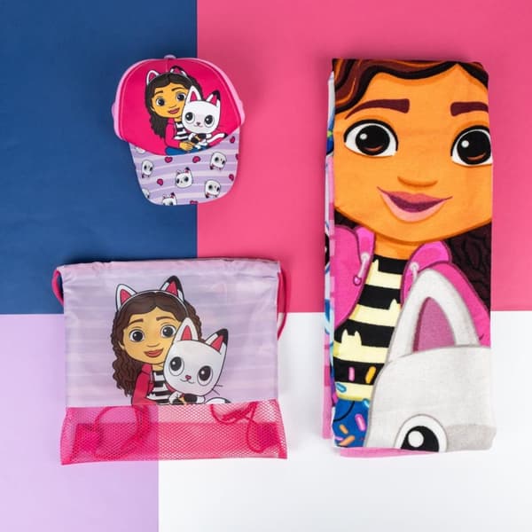 Gabby’s Dollhouse Rosa Handduk, Träningsväska och Basebollkeps Set