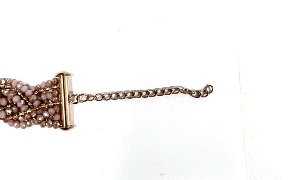 Victoria Pink armband i roseguld med pärlor och rosor