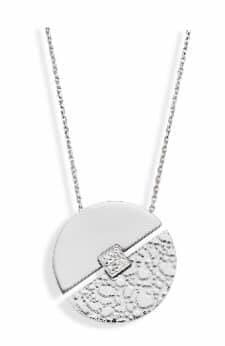 Victoria silverfärgad halsband med vit stenspräcklig design