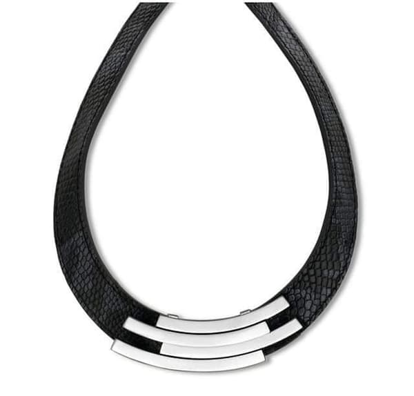 Svart läderhalsband i silverfärg från Victoria