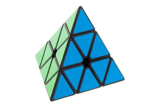 PYRAMINX pusselkubspel Black MoYu