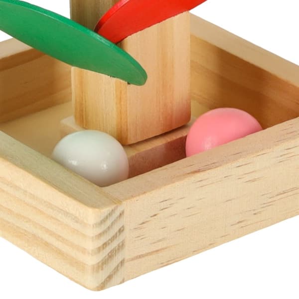 Pedagogiska trädklossar i trä med bollbana