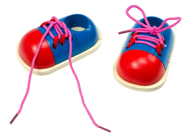 Pedagogiskt kit för att lära sig knyta skosnören, 2 st.
