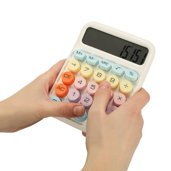 Kontorskalkylator med stora runda knappar