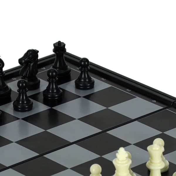 Magnetisk schackpjäs pusselspel