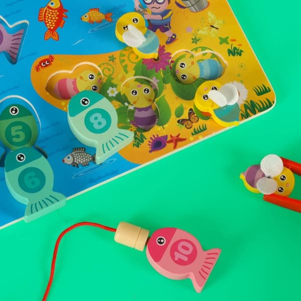 Montessorifiskespel i trä med magnet