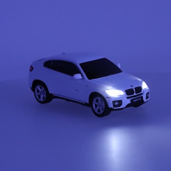 RC-bil 1:24 BMW X6 vit