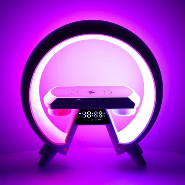LED-lampa med induktionsladdare med radio