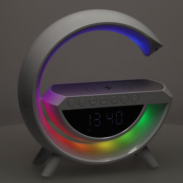 LED-lampa med induktionsladdare med radio