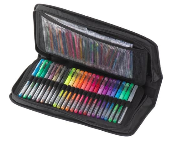 Färgade gelpennor i etui 120 st + 120 refills