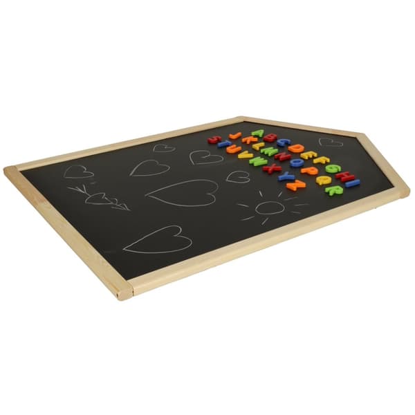 Magnetisk griffeltavla med hängande hus + bokstäver kritsvamp