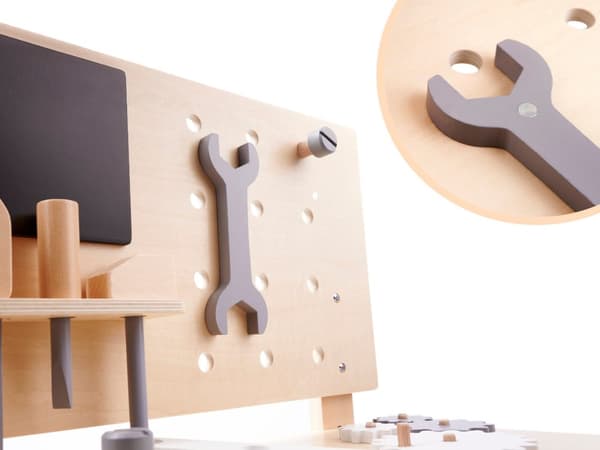 Träverkstad med verktyg på ett bord DIY-set