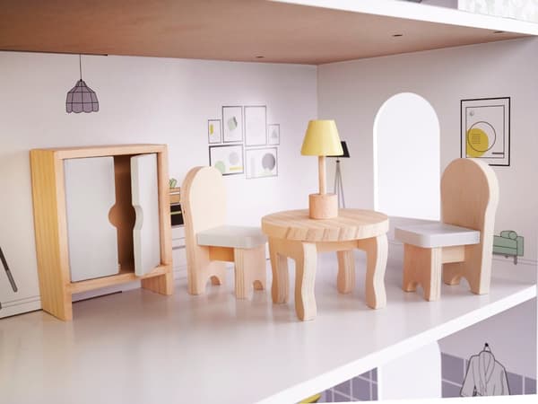 Trädockhus + möbler 70 cm grått