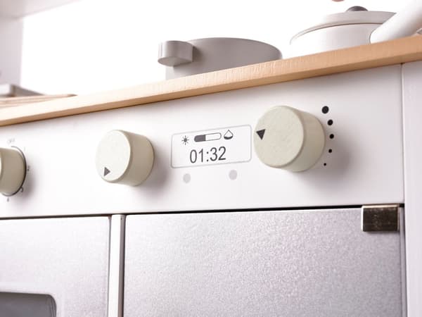 Barnkök i trä i MDF MODERN CLASSIC+ tillbehör