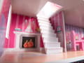 Miniatyrbild 9 av 11: MDF-dockhus i trä + möbler 70 cm rosa LED